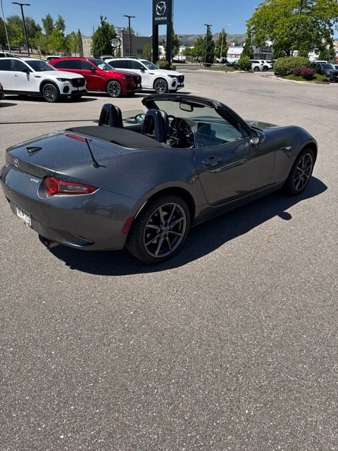 Used 2019 Gray Mazda Grand Touring image 3
