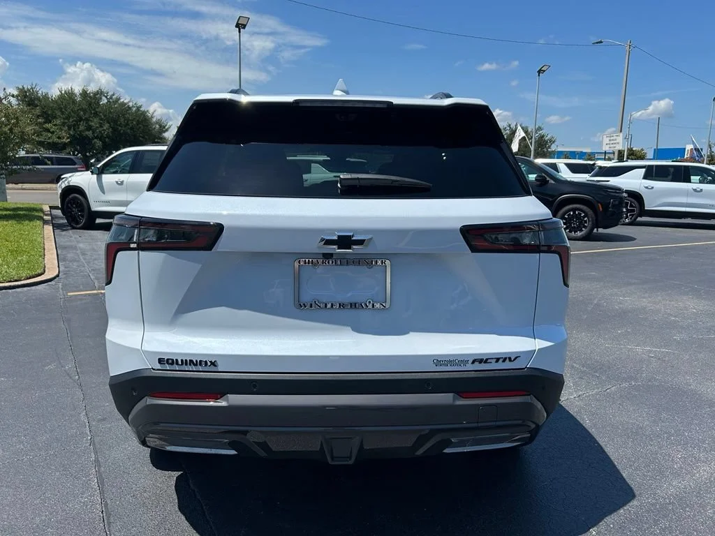 New 2027 Polar White Tricoat Chevrolet ACTIV image 7