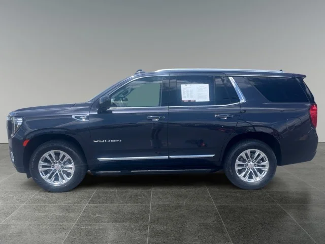 2023 GMC Yukon SLT - Photo 2