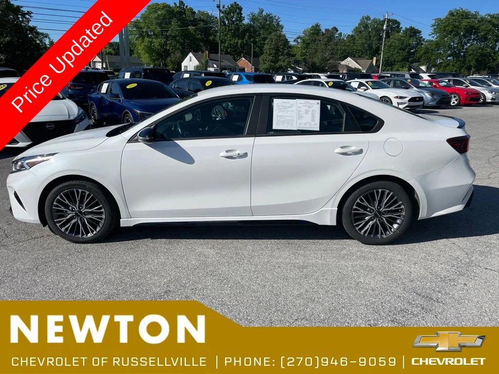 Used 2023 White Kia GT-Line image 38