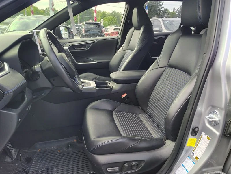 Used 2019 Silver Toyota XSE image 10
