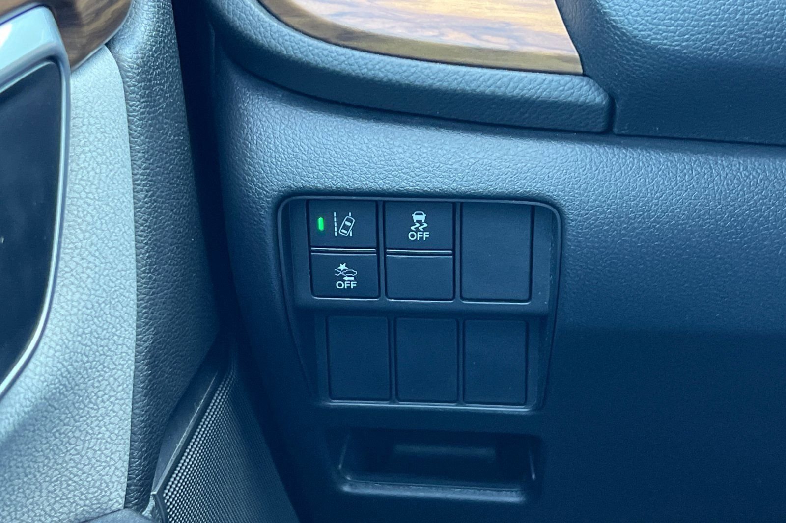 Used 2022  Honda EX image 32