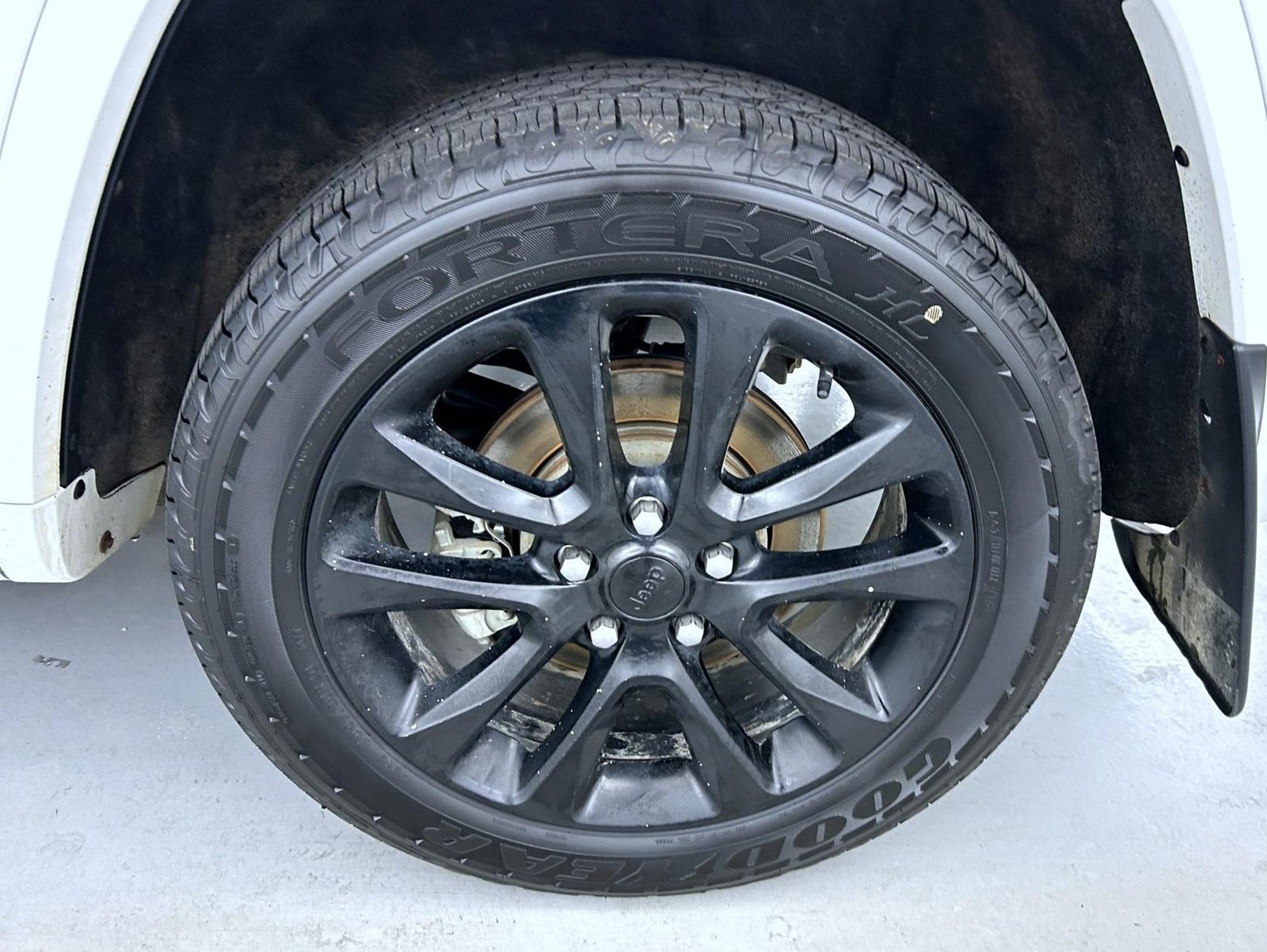 Used 2021 Bright White Clearcoat Jeep Laredo X image 23