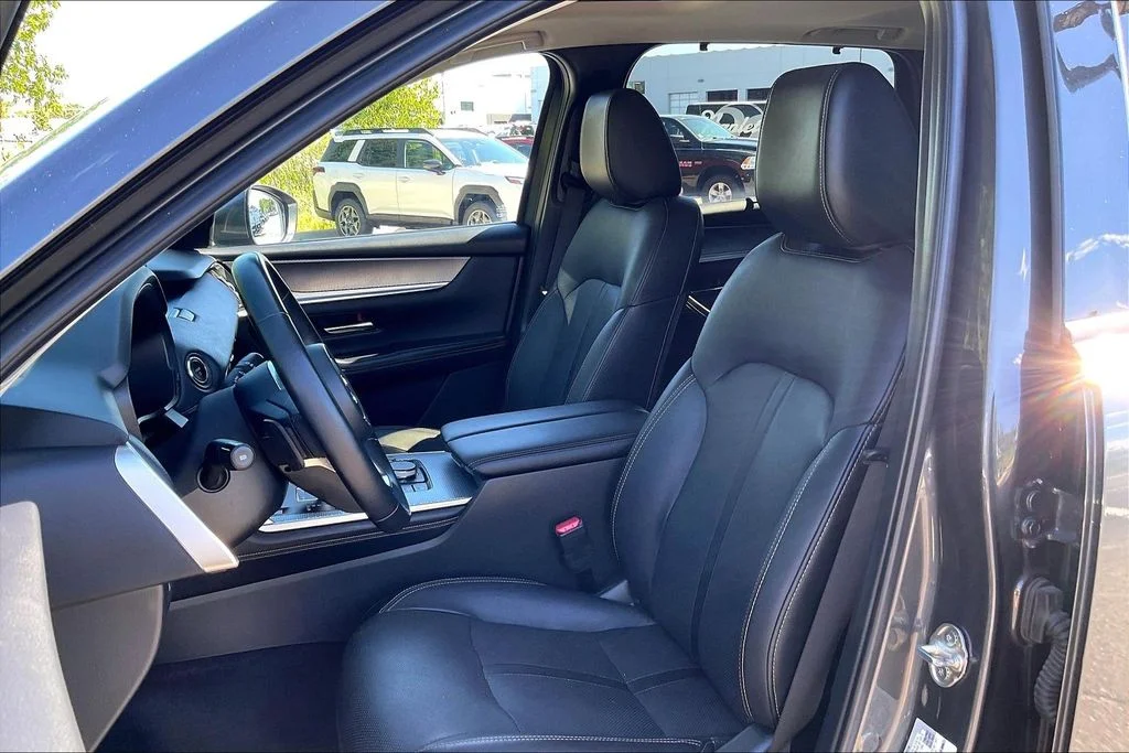 Used 2024 Gray Mazda Preferred image 25