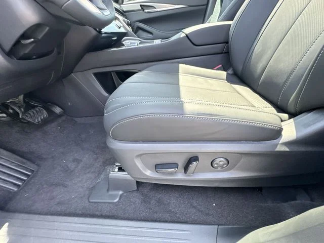 New 2027 White INFINITI LUXE image 20