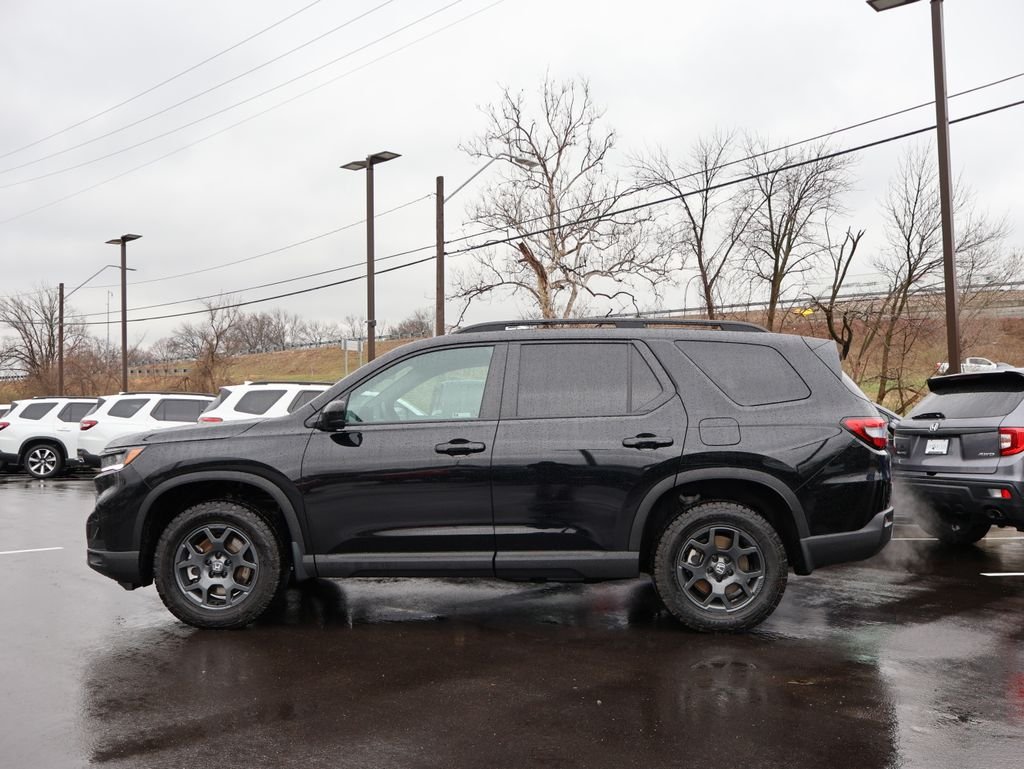Used 2025 Black Honda TrailSport image 4