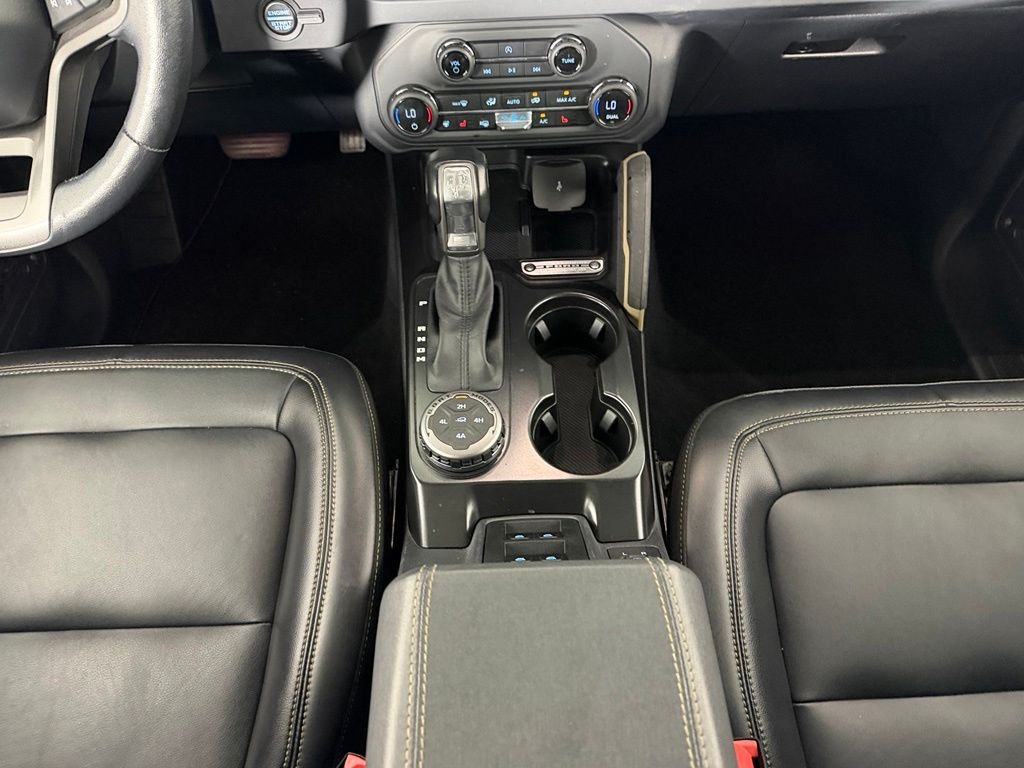 Used 2025 Gray Ford Badlands image 16