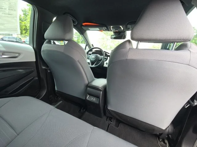Used 2024  Toyota SE image 15