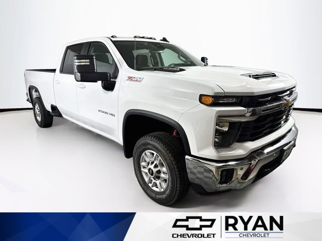 2026 Chevrolet Silverado HD LT 4WD Crew Cab Standard Box's photo