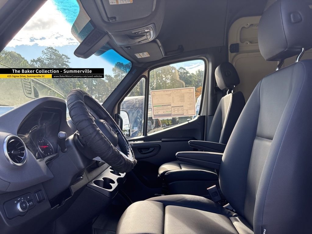 New 2026 White Mercedes-Benz AWD Cargo image 42
