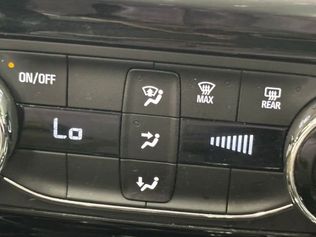 Used 2025 Gray Chevrolet LT image 27