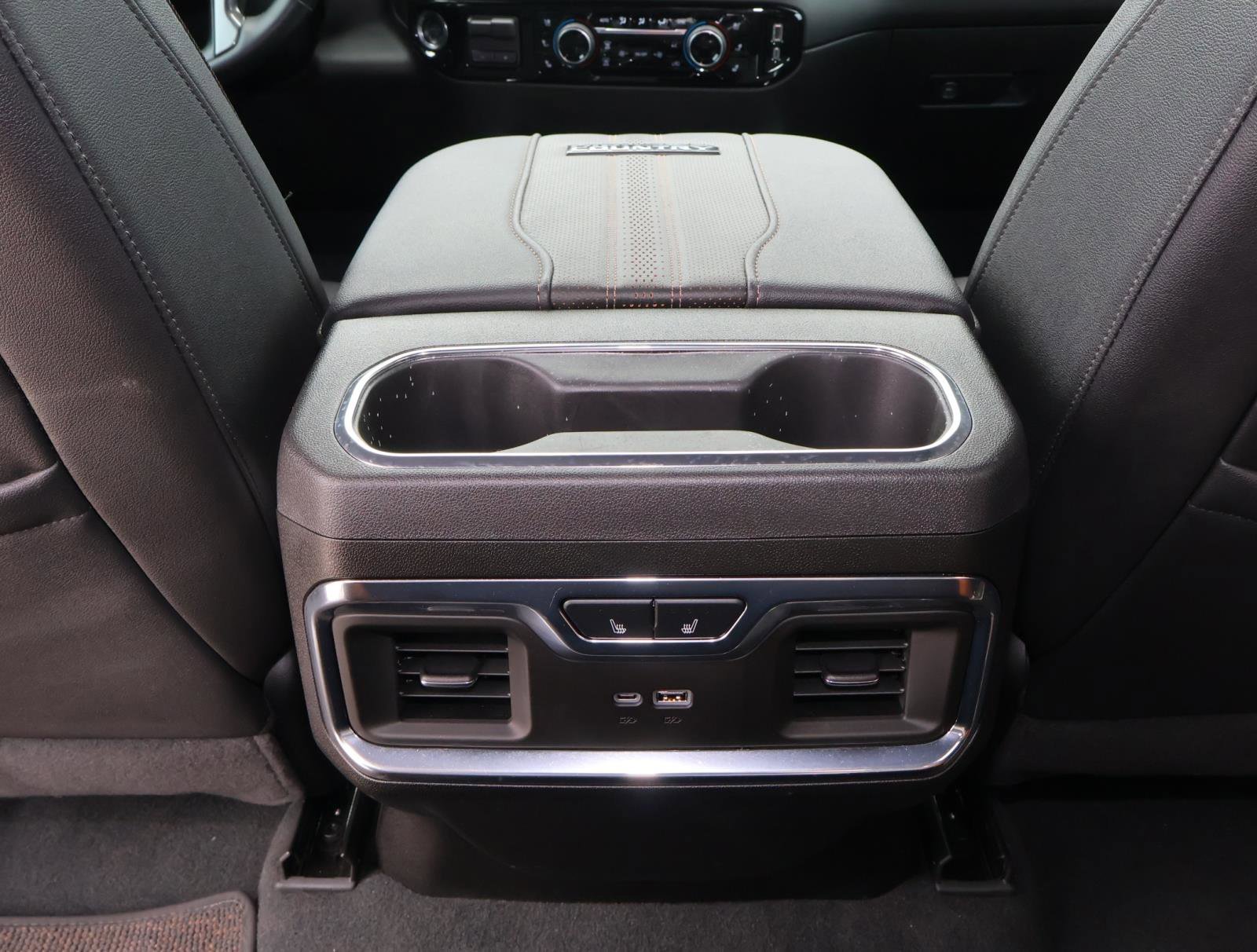 2025 Chevrolet Silverado 2500HD High Country - Photo 15