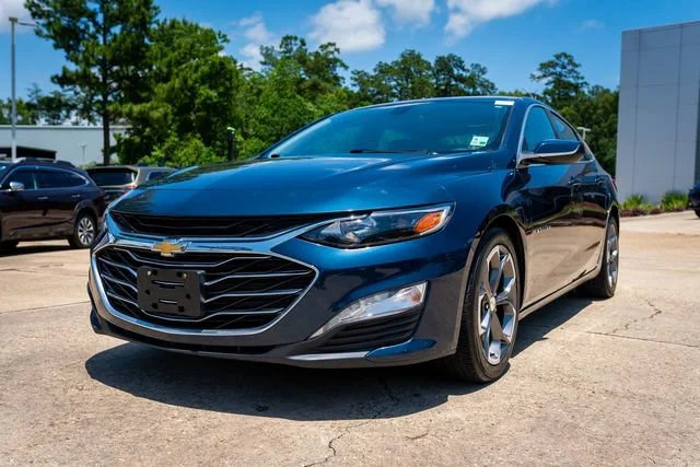 Used 2021 Northsky Blue Metallic Chevrolet LT image 11