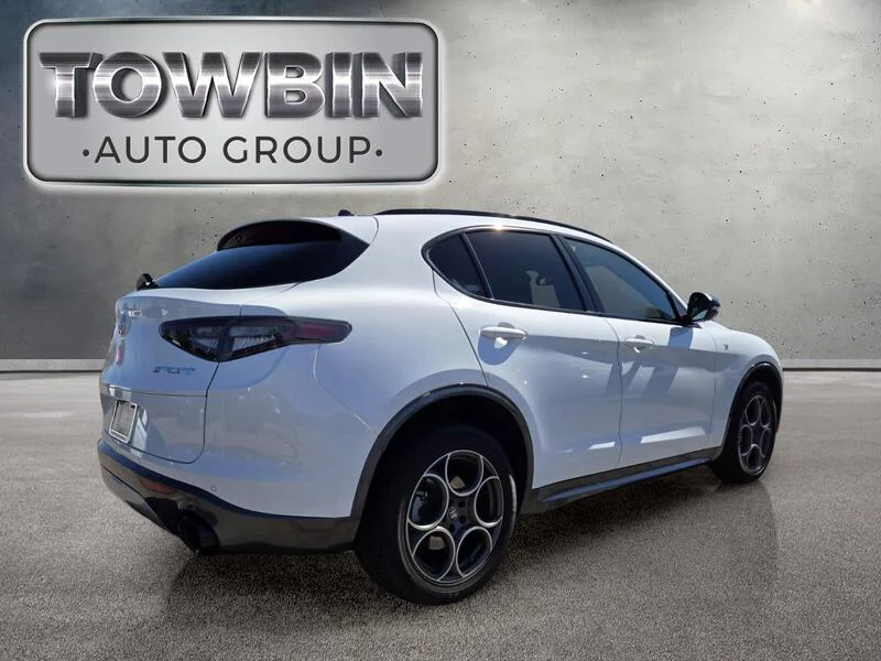 Used 2024 White Alfa Romeo TI AWD image 4