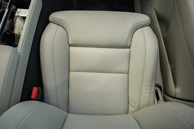 Used 2025 Denim Blue Volvo Ultra image 31