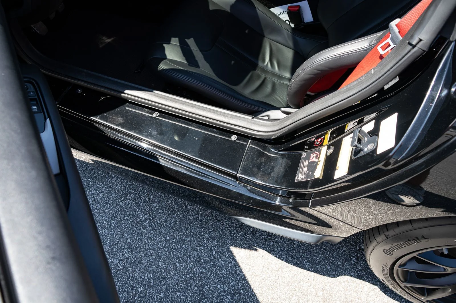Used 2014 Black Dodge SRT image 34