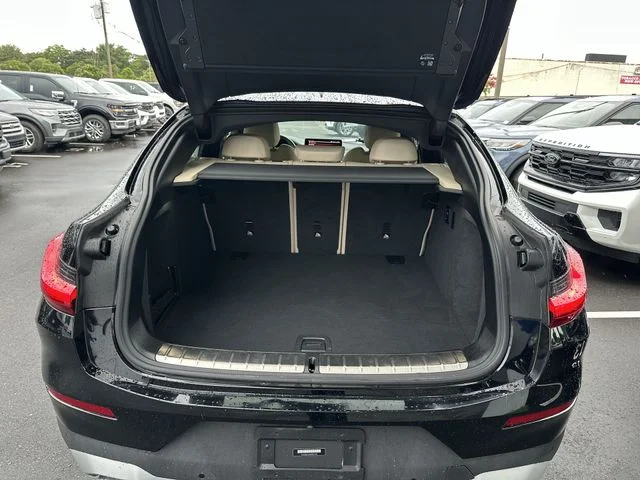 Used 2023 Black BMW xDrive30i image 26