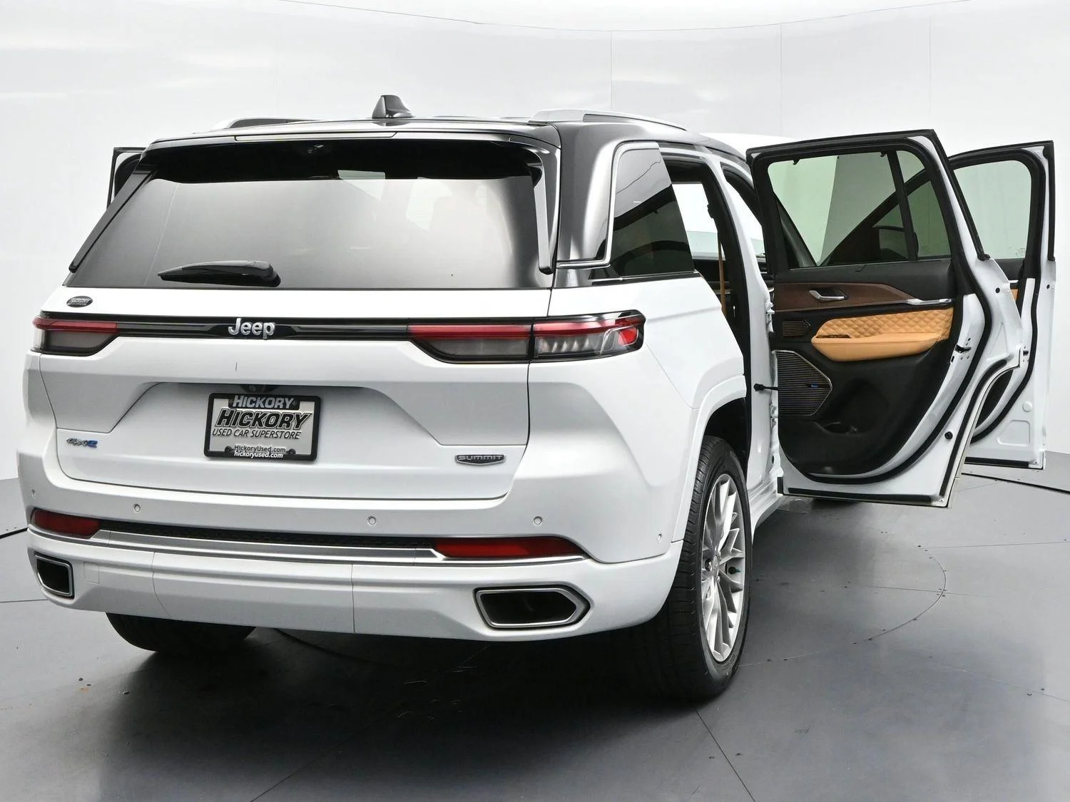Used 2022 Bright White Clearcoat Jeep Summit image 46