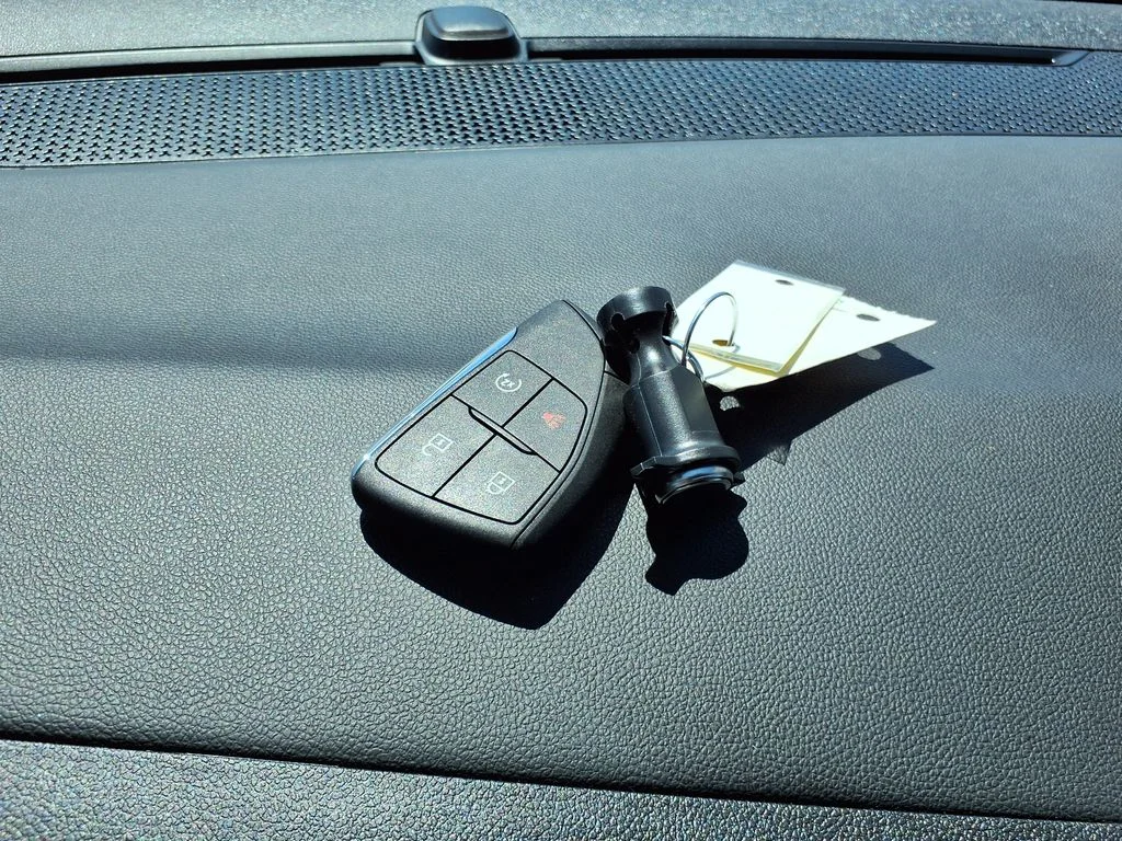Used 2025 Gray Chevrolet LT image 39
