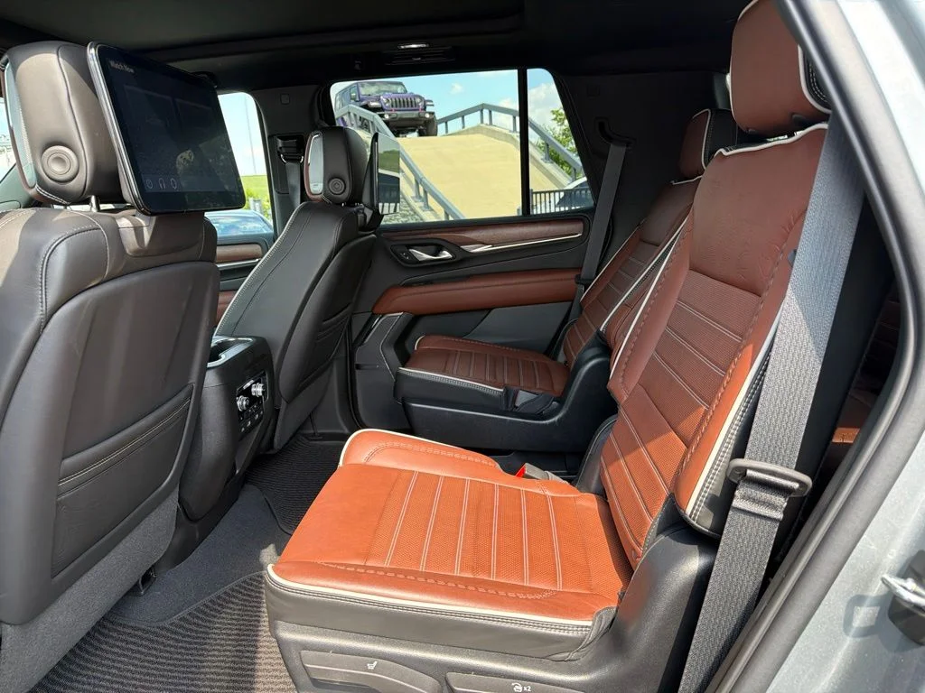 2023 GMC Yukon Denali Ultimate - Photo 13