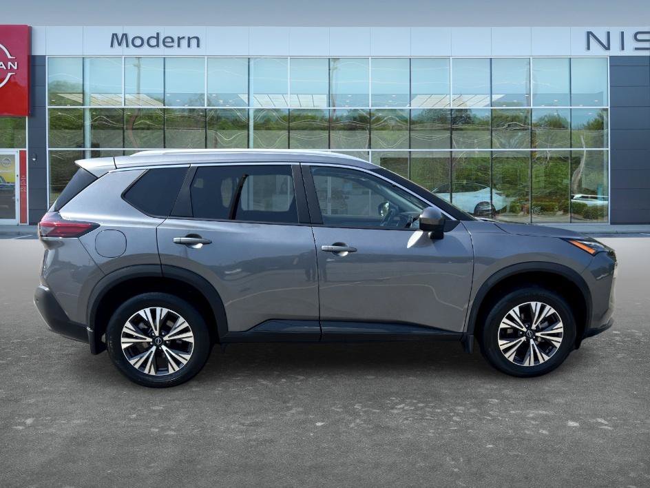 Certified Used 2023 Gun Metallic Nissan SV image 4