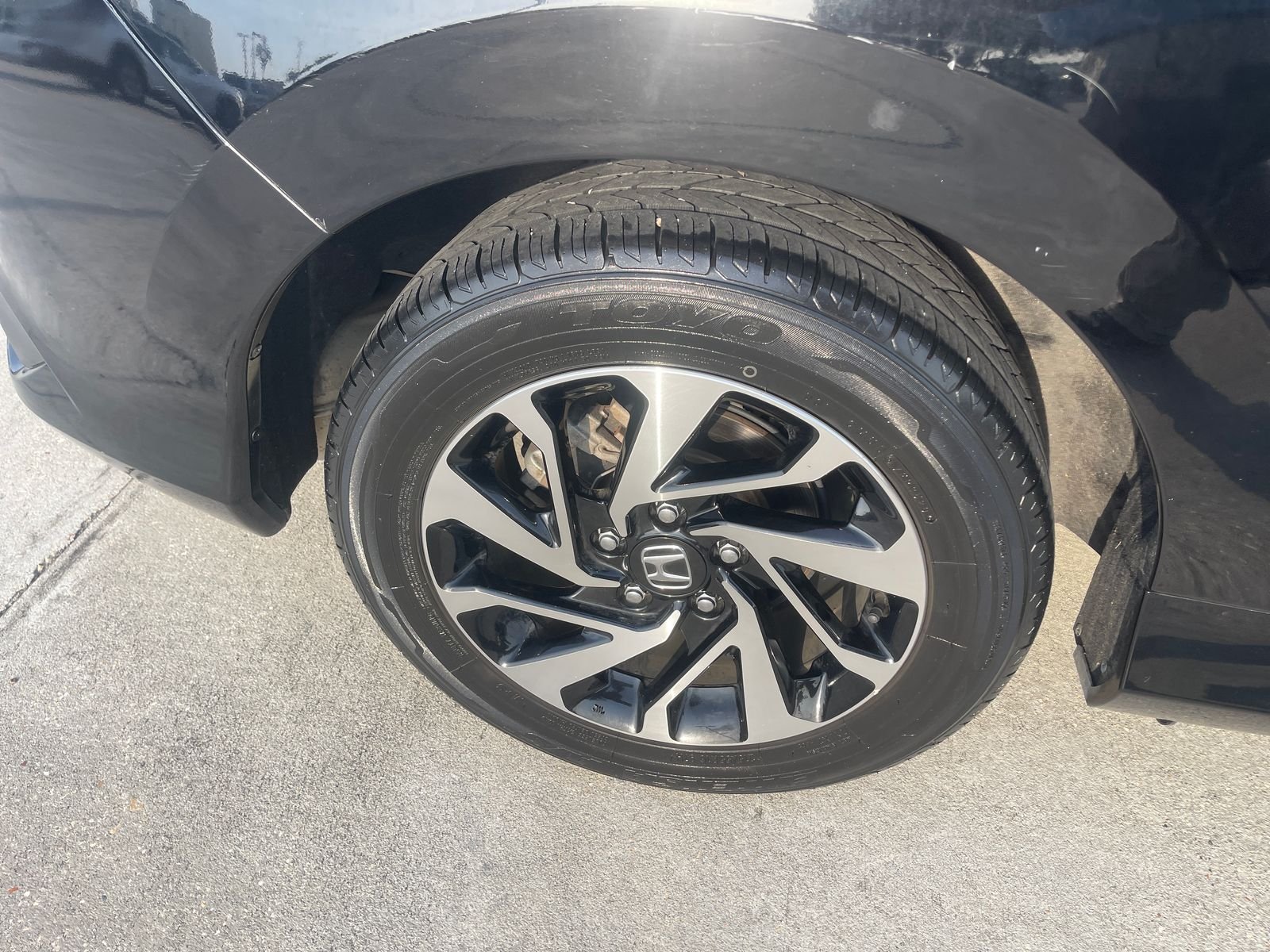 Used 2016 Black Honda LX-P image 11