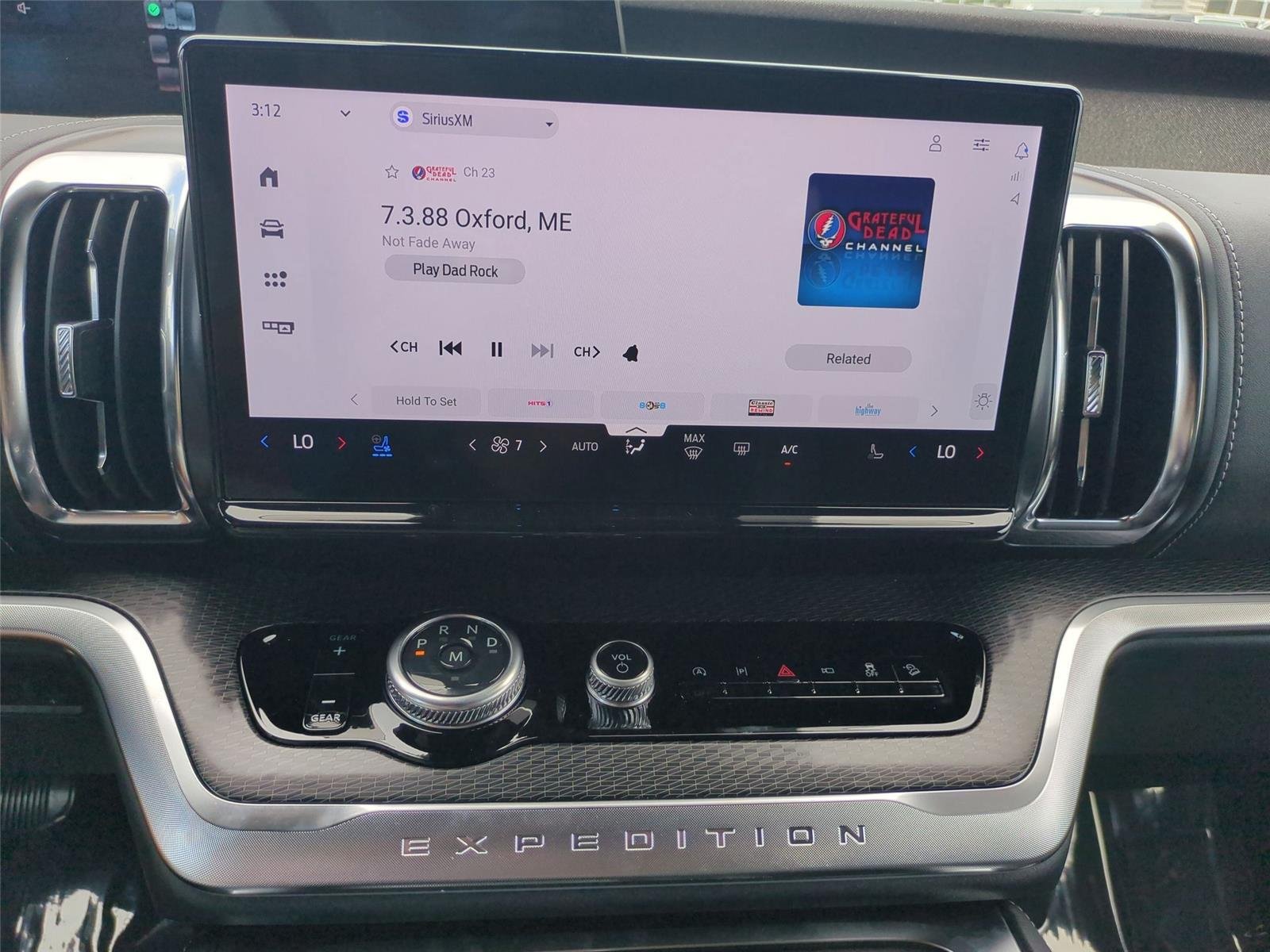 New 2026 Glacier Gray Metallic Tri-Coat Ford MAX Platinum® image 24