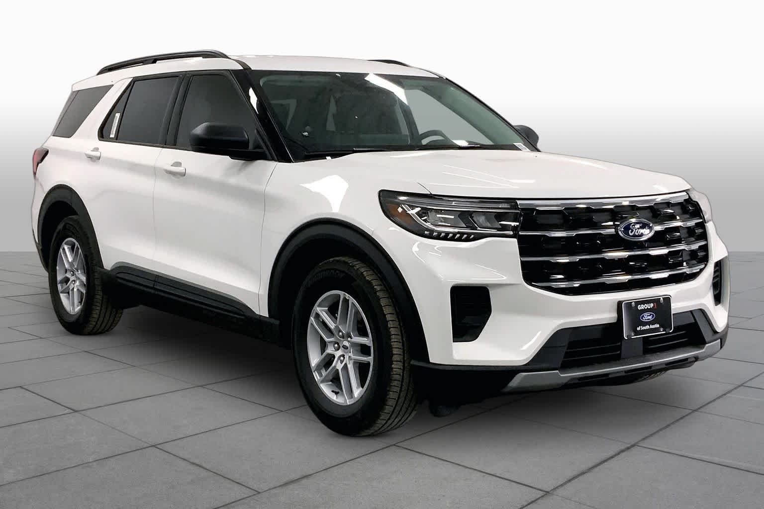 New 2026 Star White Metallic Tri-Coat Ford Active image 2
