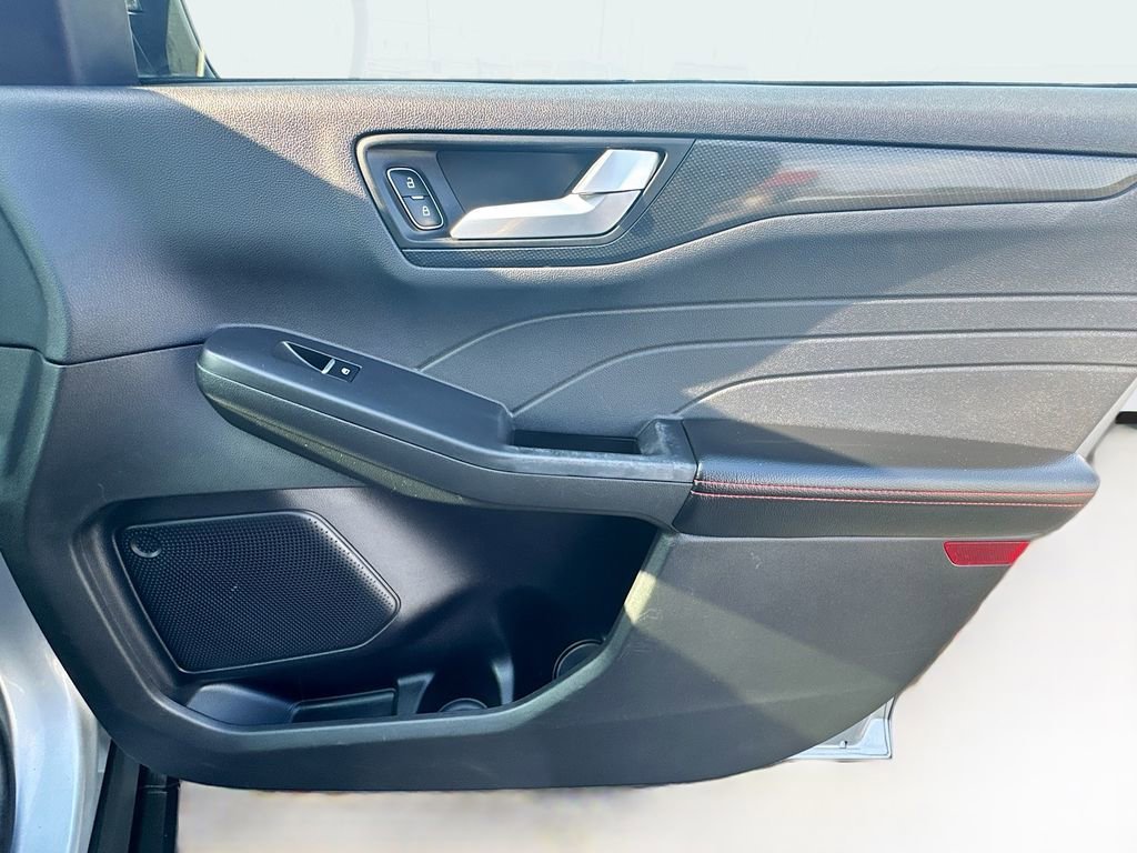 2023 Ford Escape ST-Line - Photo 34