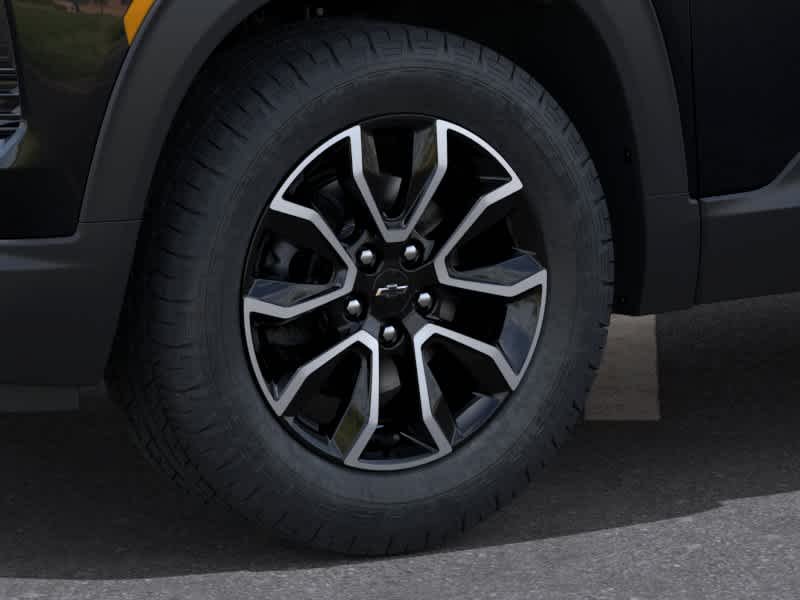 New 2026 Mosaic Black Metallic Chevrolet ACTIV image 9