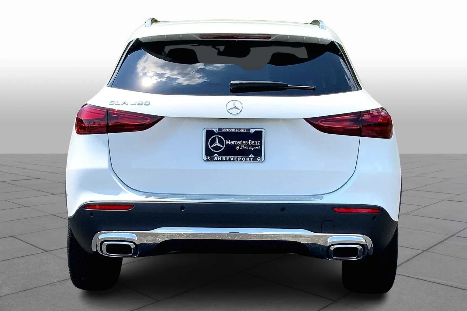 New 2026 Polar White Mercedes-Benz GLA 250 image 4