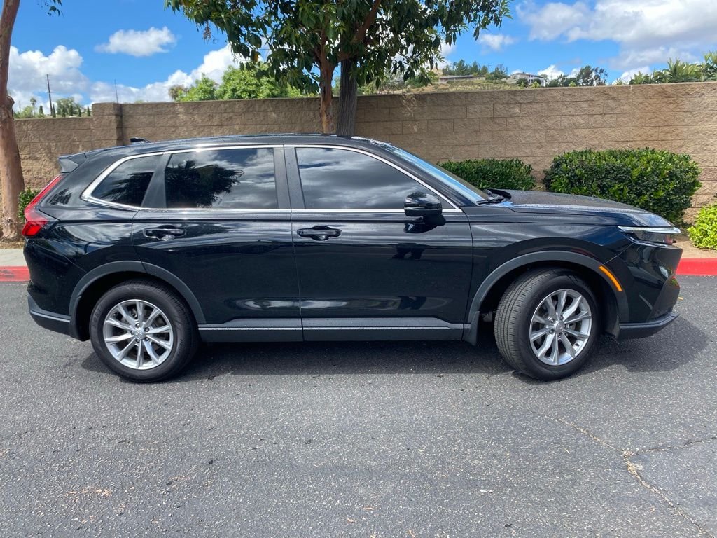 Used 2023 Black Honda EX-L image 6