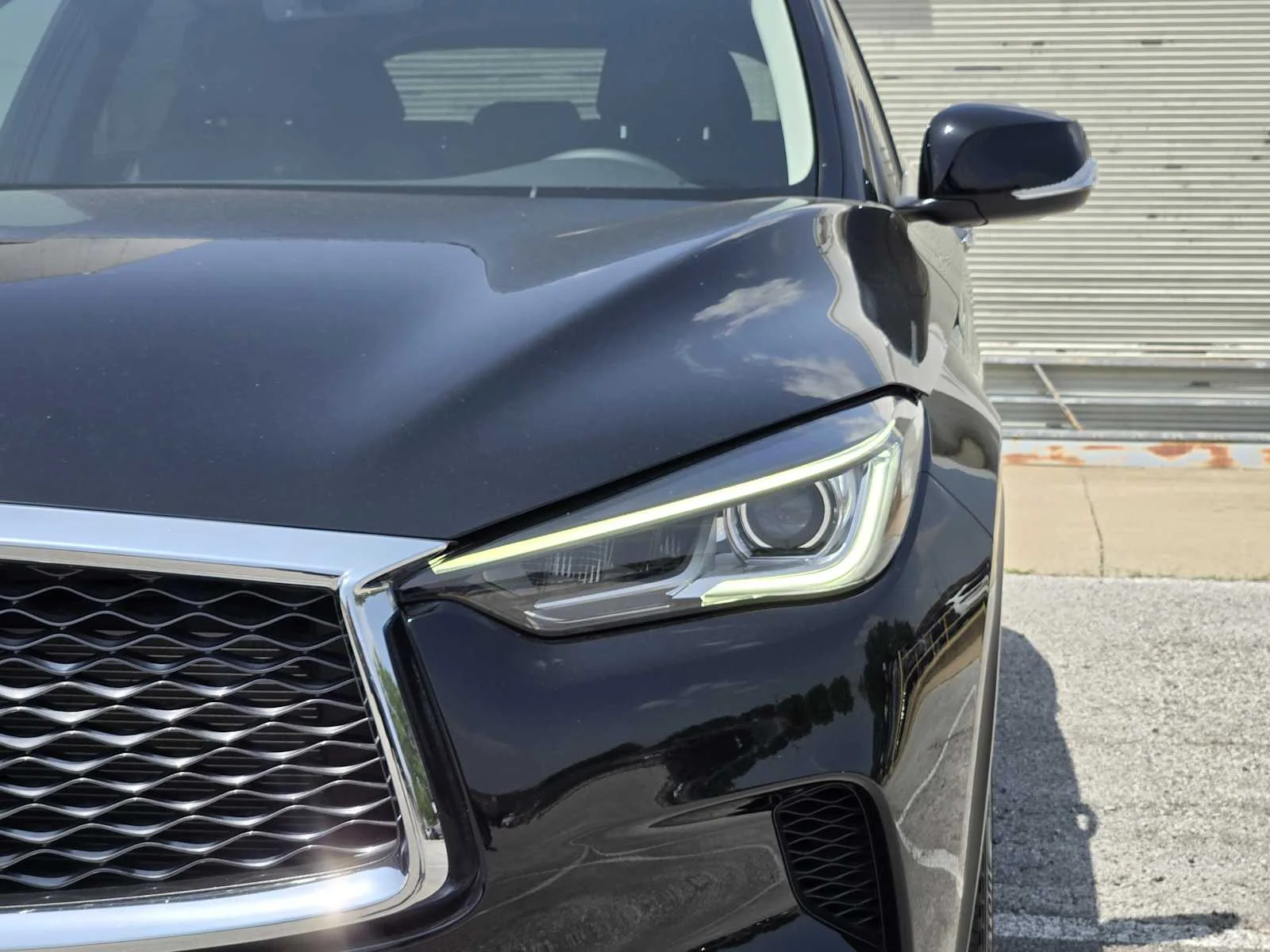 Certified Used 2025 Black Obsidian INFINITI LUXE image 10
