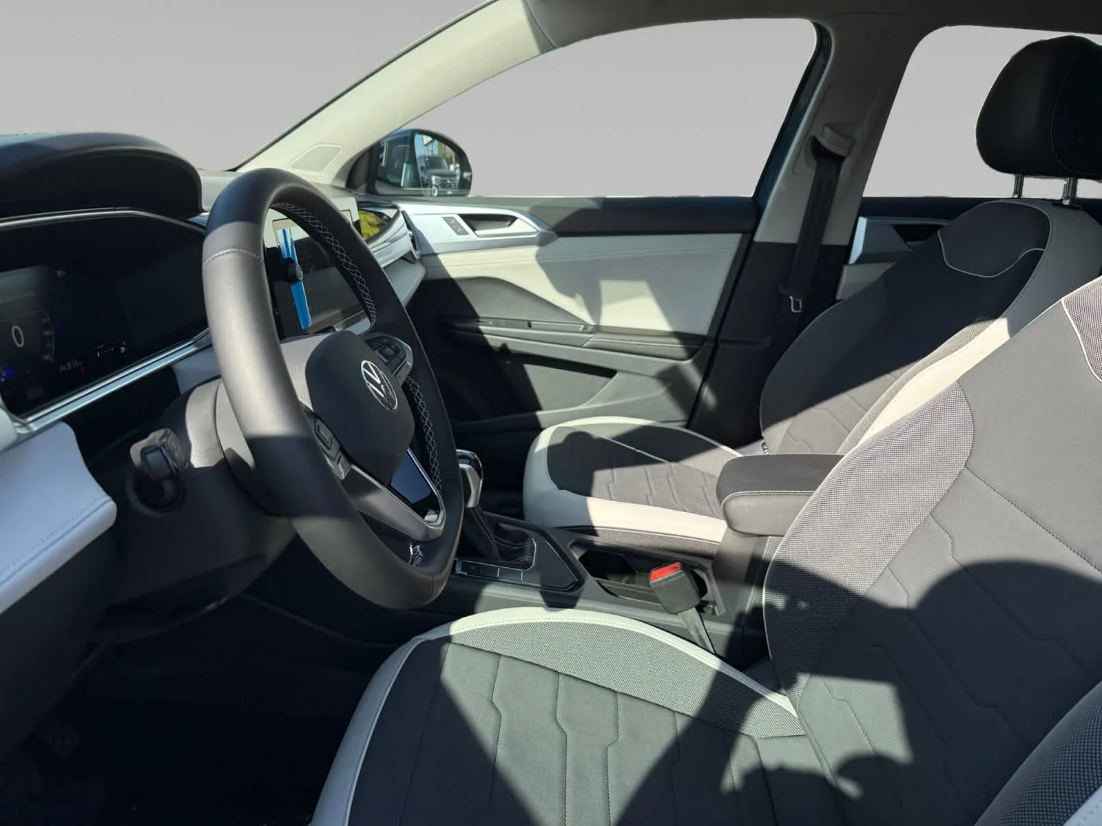 2026 Volkswagen Taos SE - Photo 9