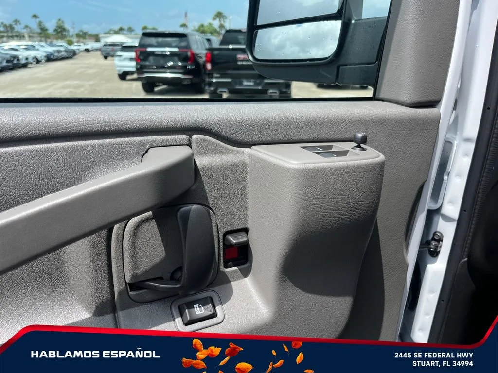 New 2026 Summit White GMC Work Van image 16