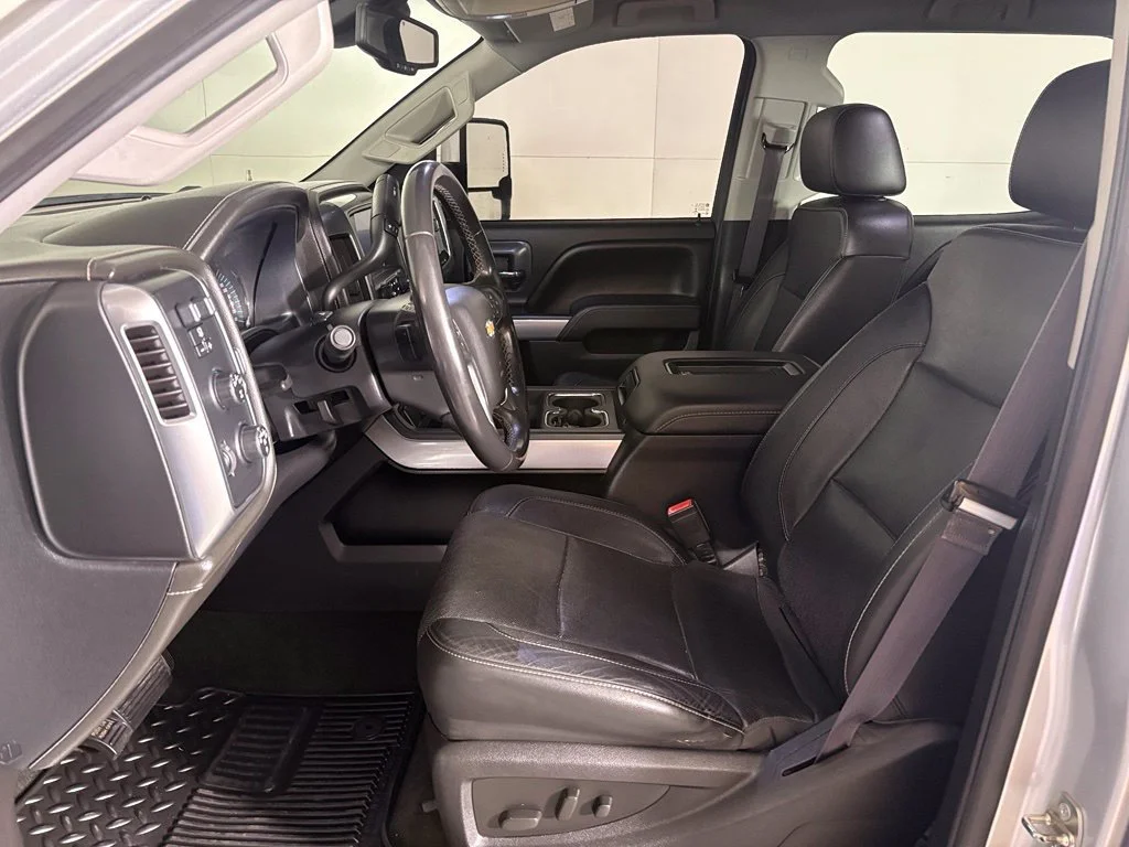 Used 2016 SILVER ICE METALLIC Chevrolet LTZ image 22