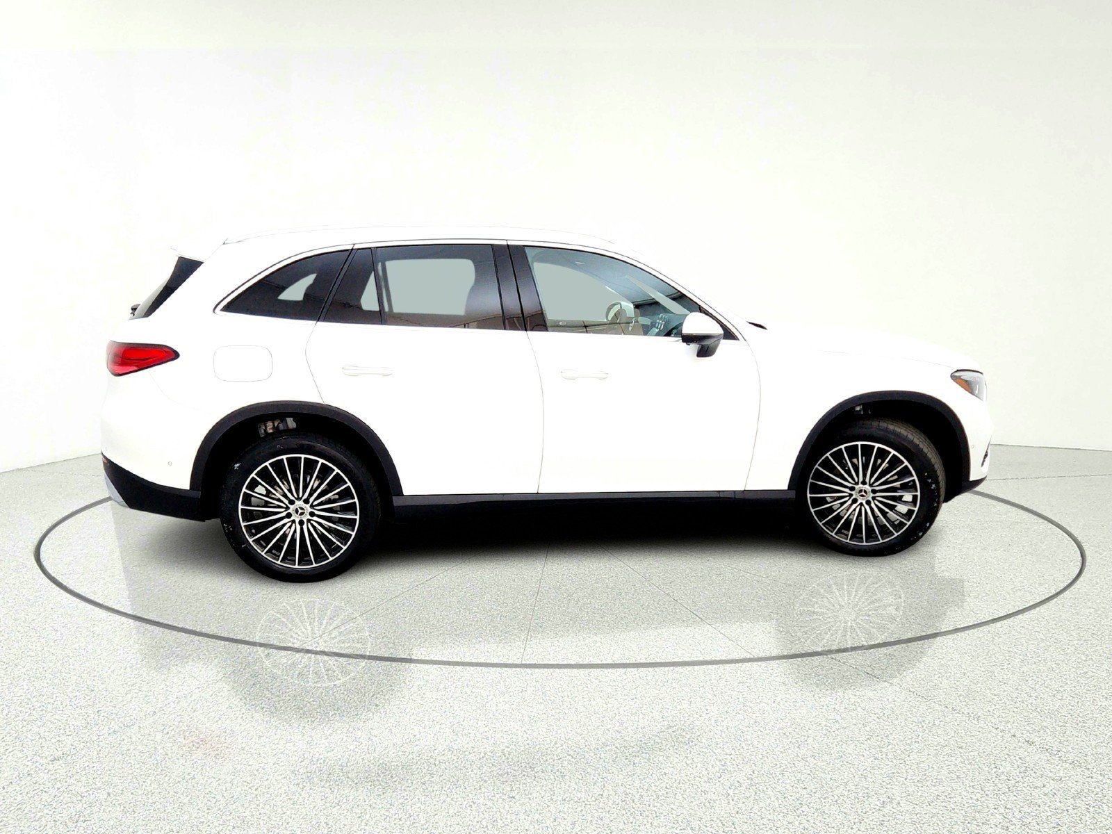 New 2026 Polar White Mercedes-Benz GLC 300 SUV image 30