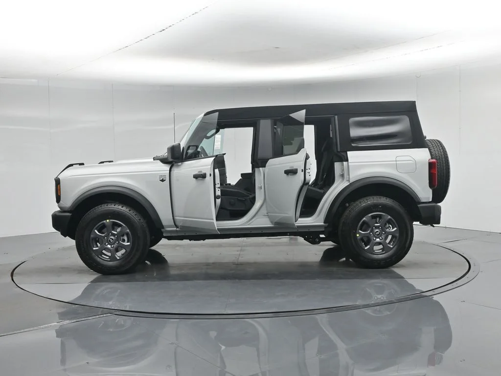 New 2026 Avalanche Gray Ford Big Bend image 33