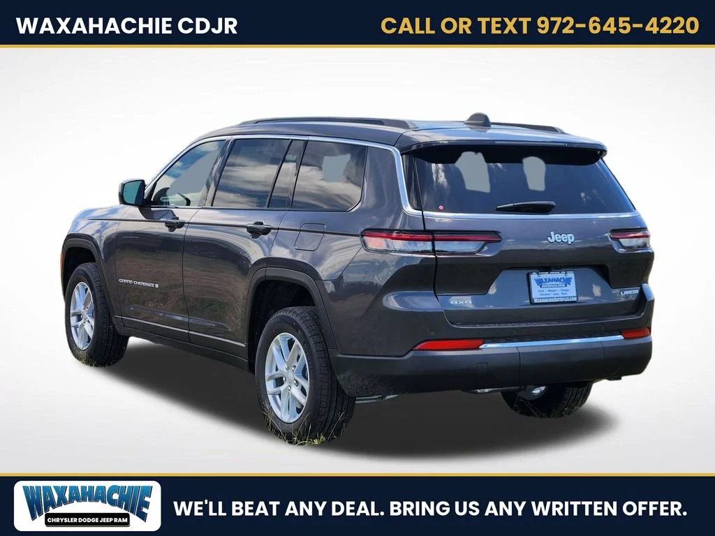 New 2026 Baltic Gray Metallic Clear-Coat Exterior Paint Jeep Laredo image 3
