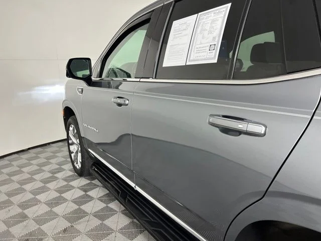 Used 2021 Gray GMC SLT image 10