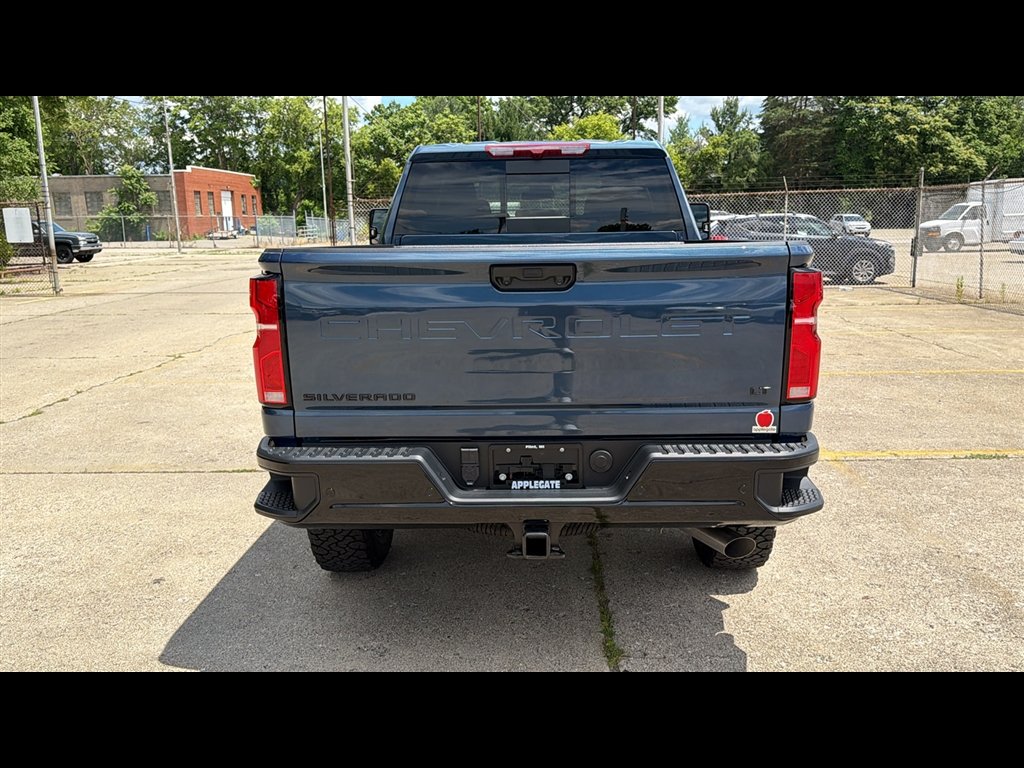 New 2026 Lakeshore Blue Metallic Chevrolet LT image 28