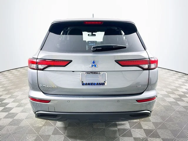 Certified Pre-Owned 2024 Mitsubishi Outlander SE