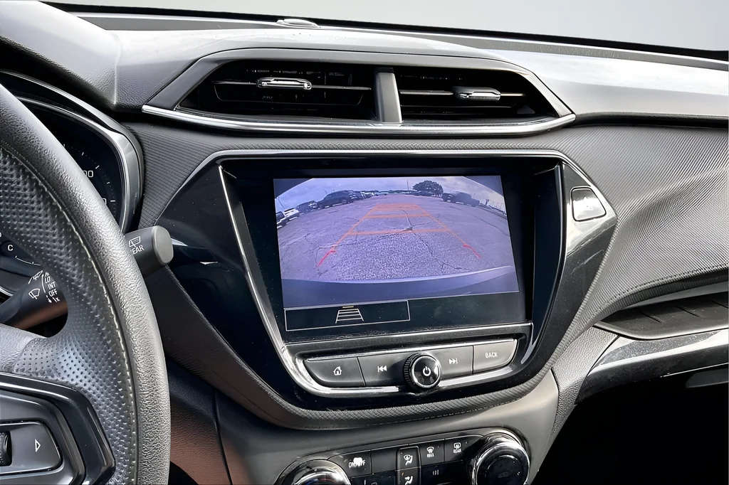 Used 2021 Blue Chevrolet LT image 9