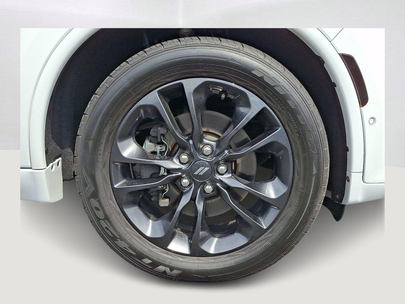 Used 2021 White Knuckle Clearcoat Dodge R/T image 9