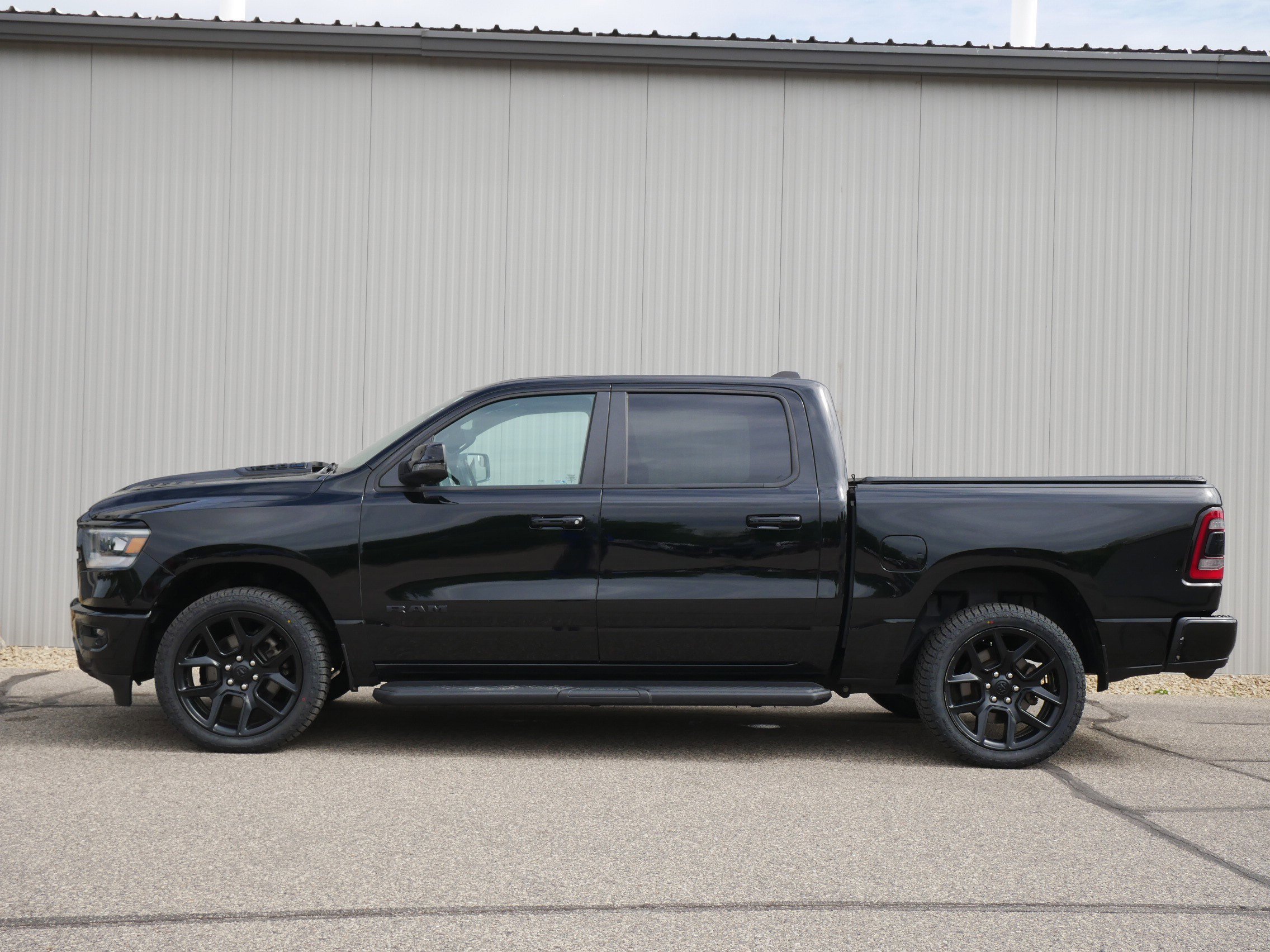 Used 2023 RAM Ram 1500 Pickup Laramie with VIN 1C6SRFJTXPN527882 for sale in Hastings, Minnesota