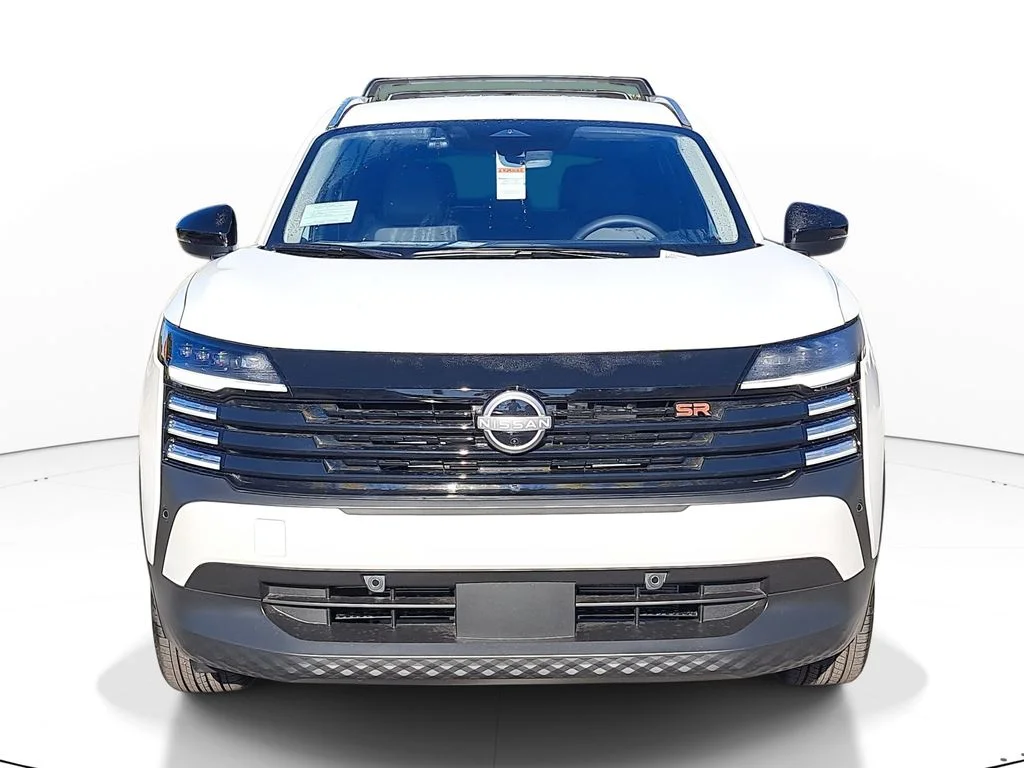 New 2026 White Nissan SR image 3