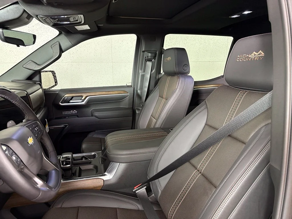 New 2026 Black Chevrolet High Country image 22