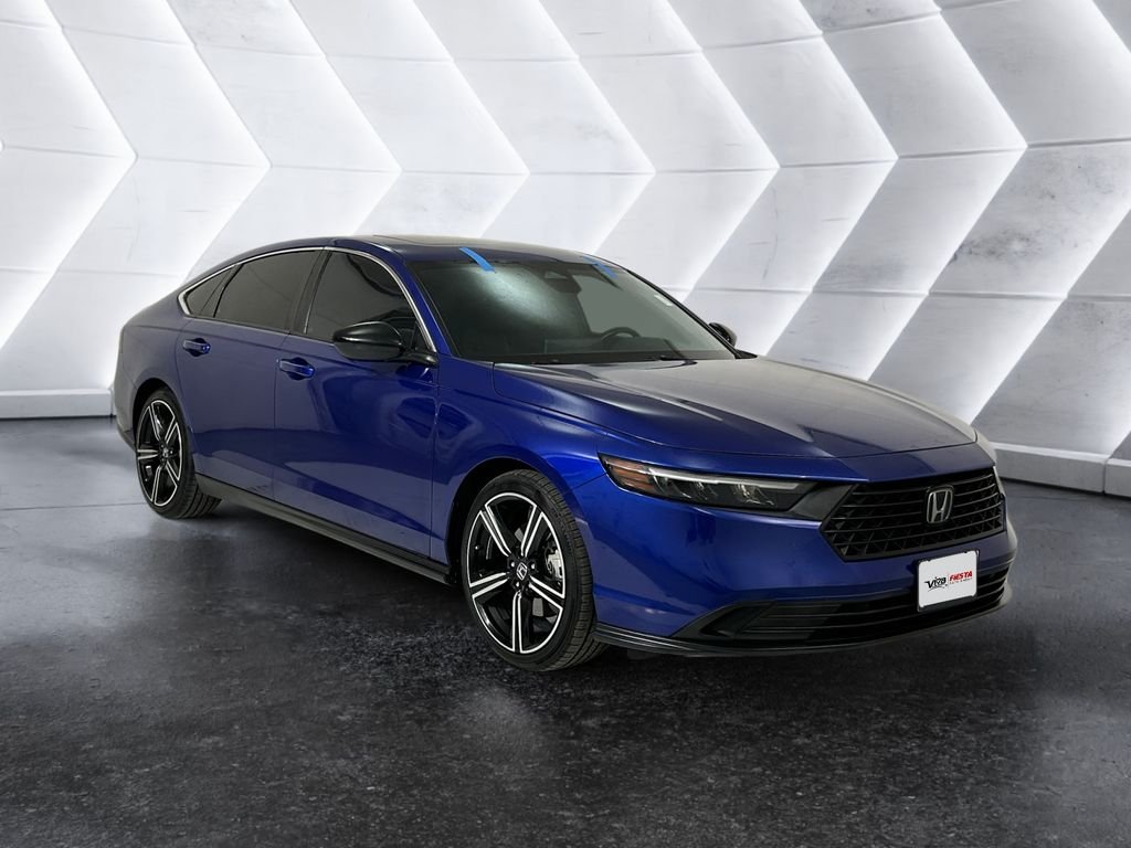 Used 2024  Honda Sport image 1