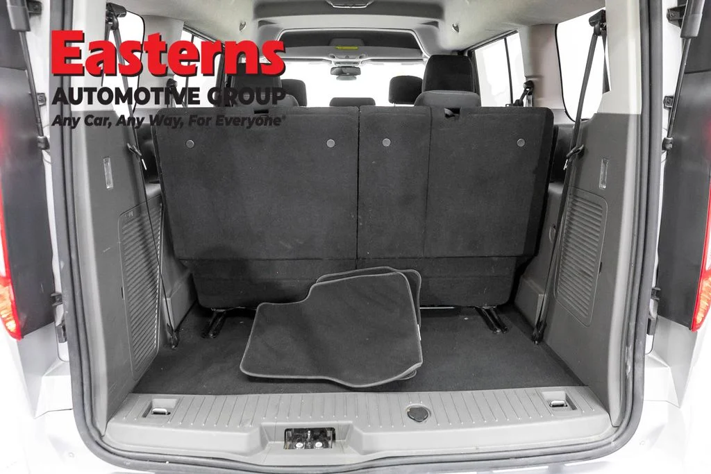 Used 2021 Silver Ford XLT image 9