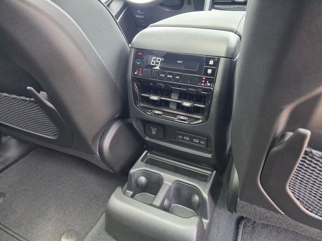 New 2026 Steel Blue Exterior Paint Jeep Limited Reserve image 17